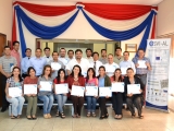 Grupo principal de participantes en taller